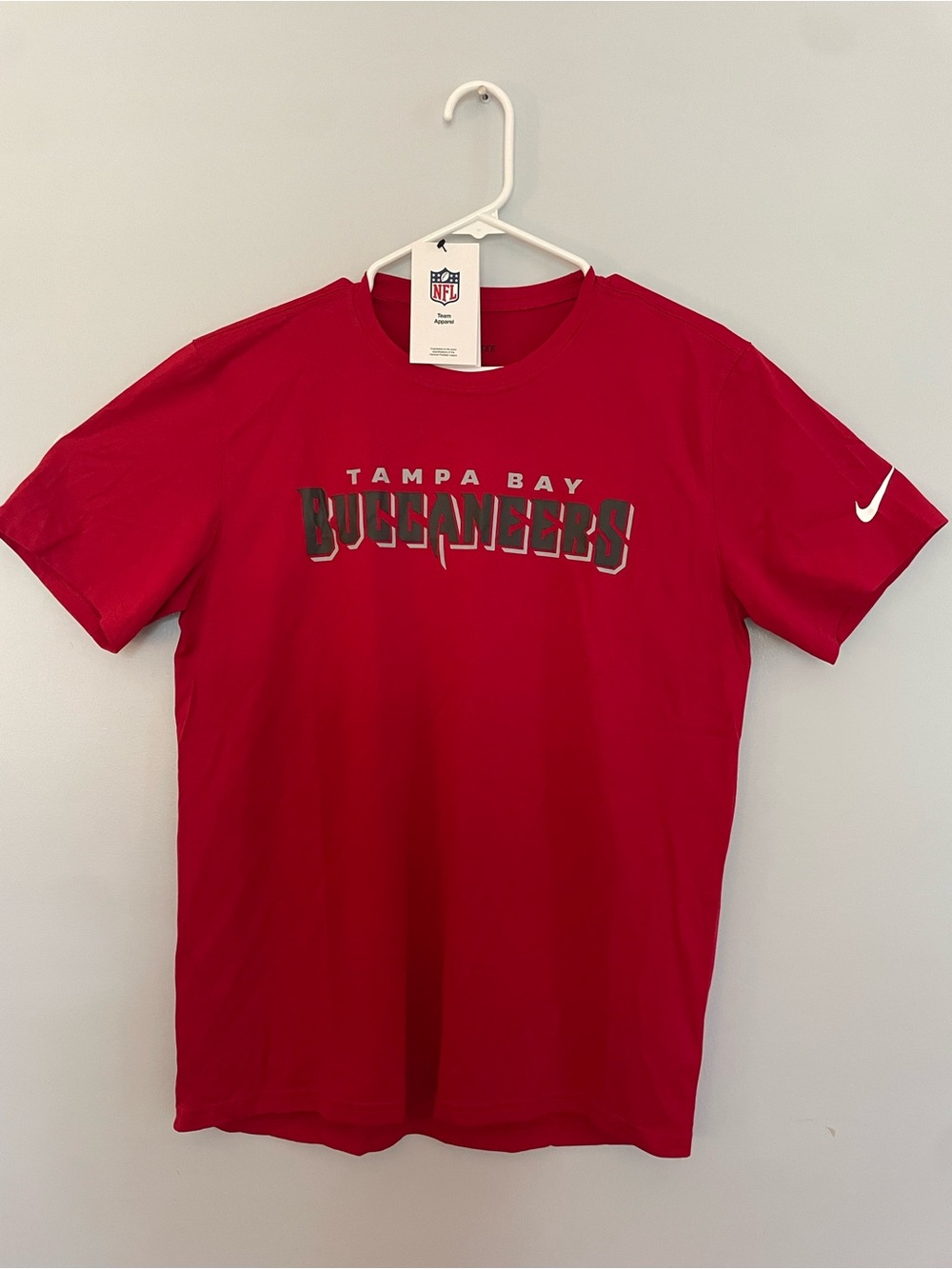 Nike Red Tampa Bay Buccaneers Graphic Tee